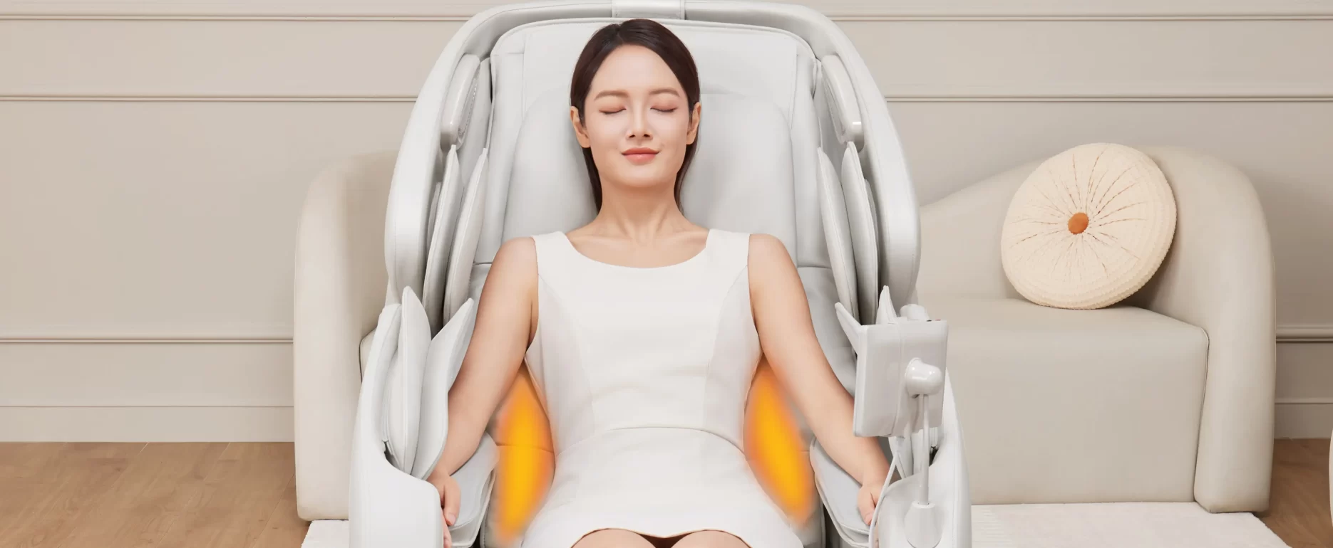 Superior lumbar heating system in Inada iFIT PRO White massage chair